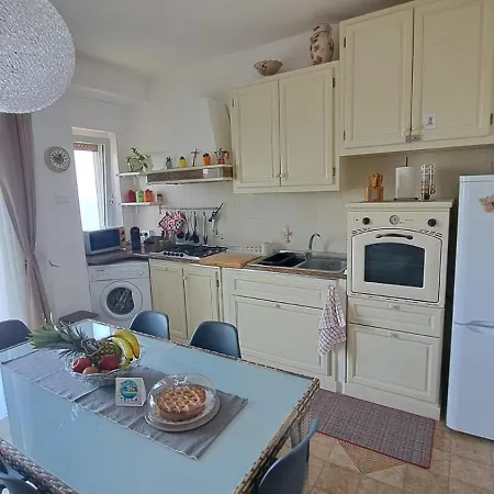 House Tecla Дом отдыха